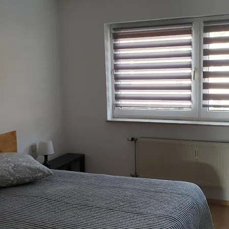 Center Schoene 2 Mit Terrasse 60m2 דירה Kehl